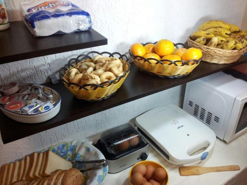 אסונסיון Hostal Casa Suiza מראה חיצוני תמונה