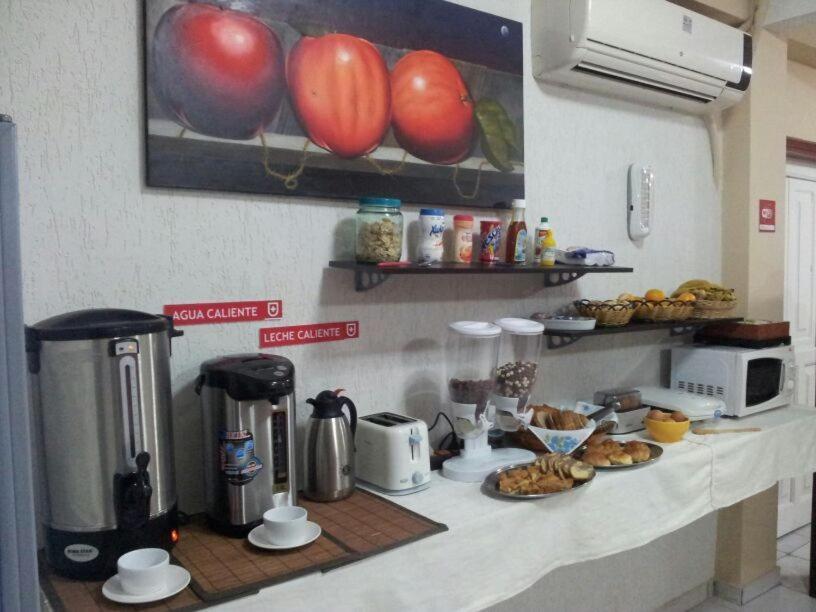 אסונסיון Hostal Casa Suiza מראה חיצוני תמונה