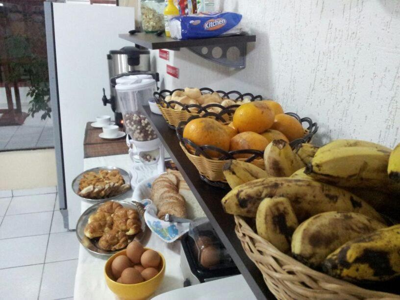 אסונסיון Hostal Casa Suiza מראה חיצוני תמונה